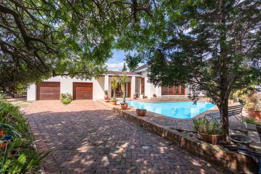 3 Bedroom Property for Sale in Pinelands Western Cape